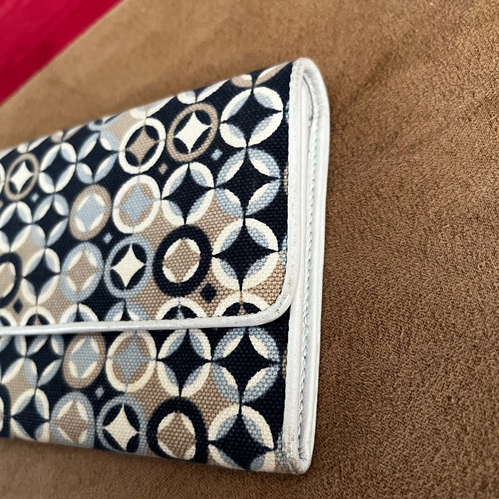 Celine Geometric Patterned Wallet - Picture 12 of 14